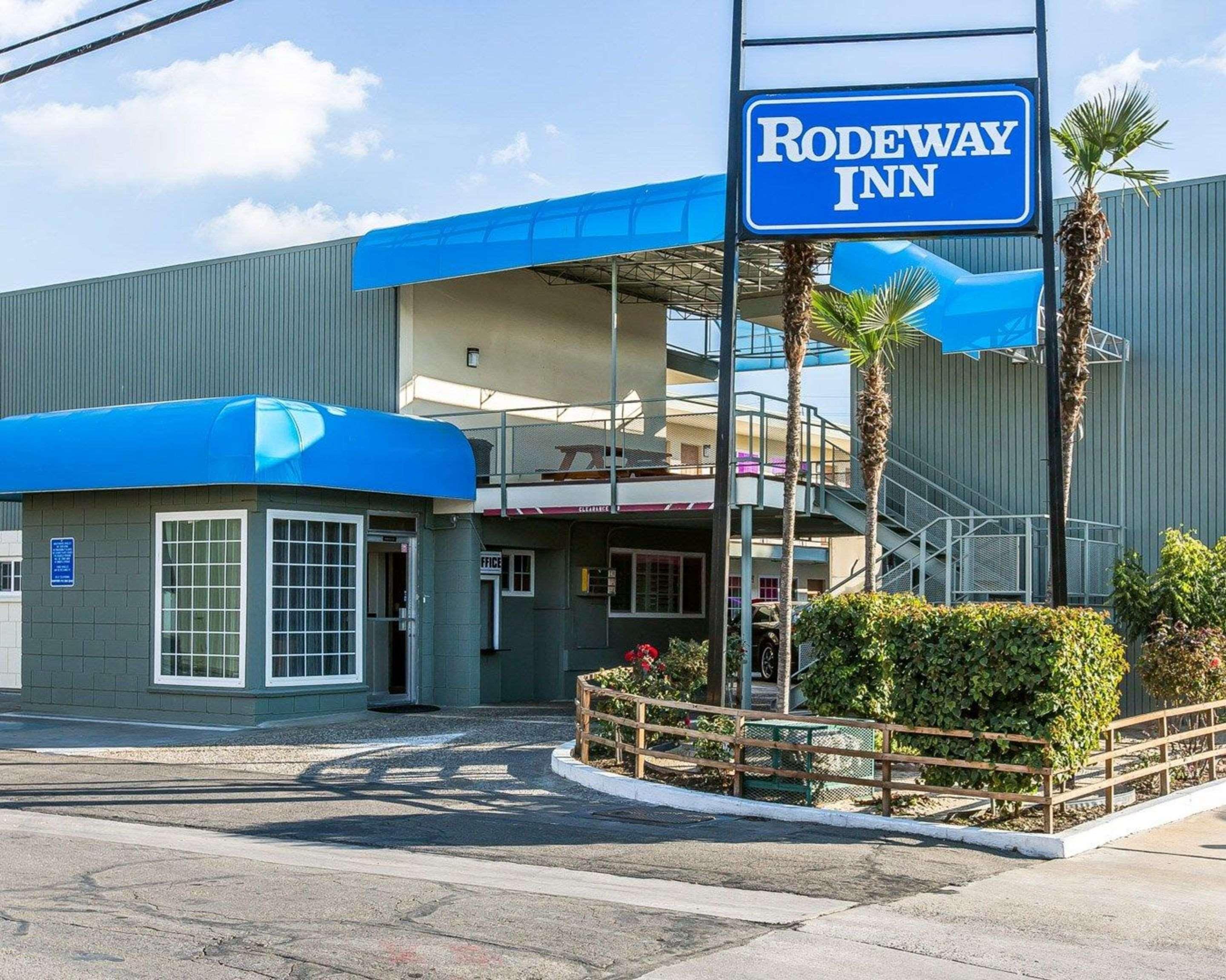 Rodeway Inn Downtown Hanford Exterior photo