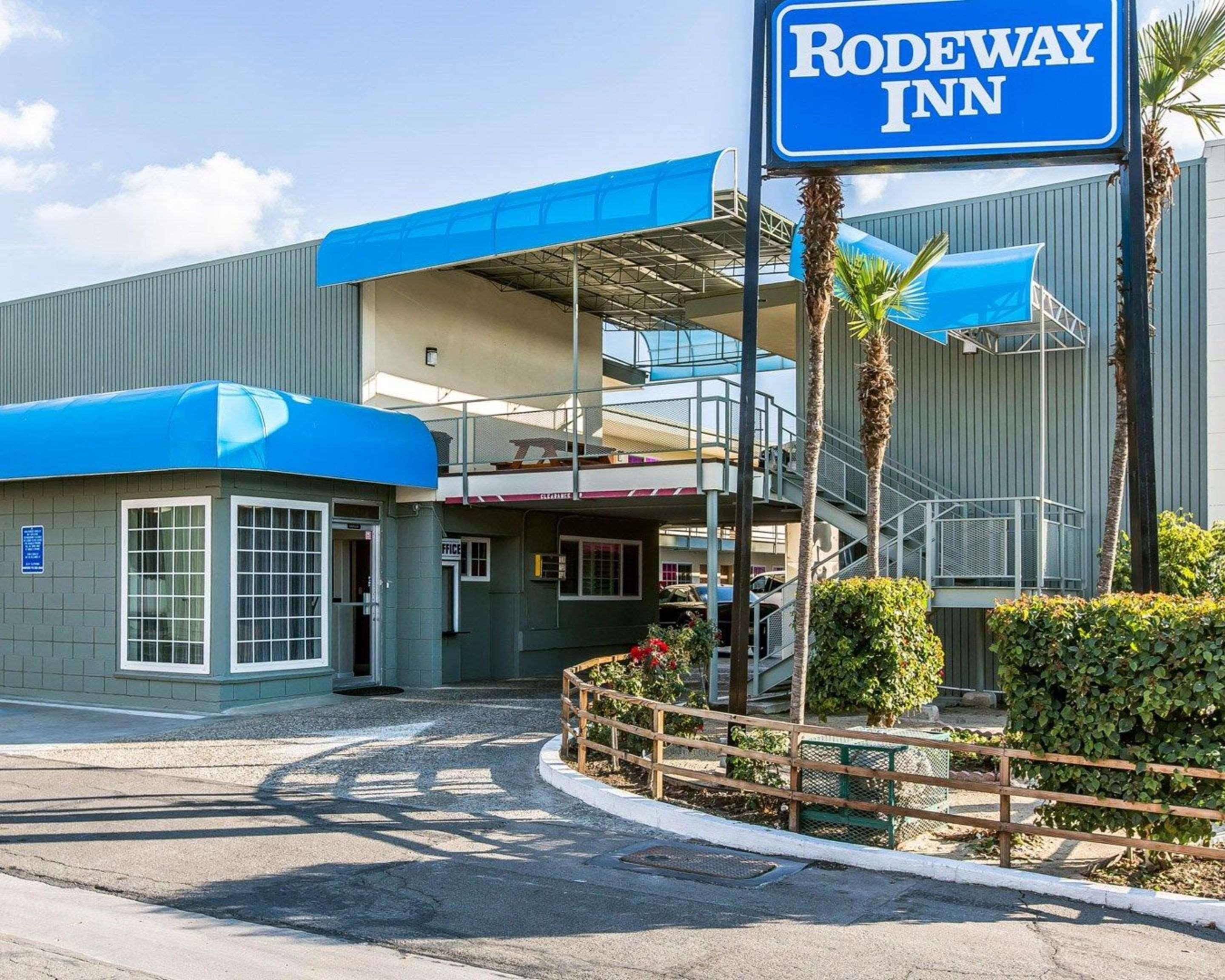 Rodeway Inn Downtown Hanford Exterior photo