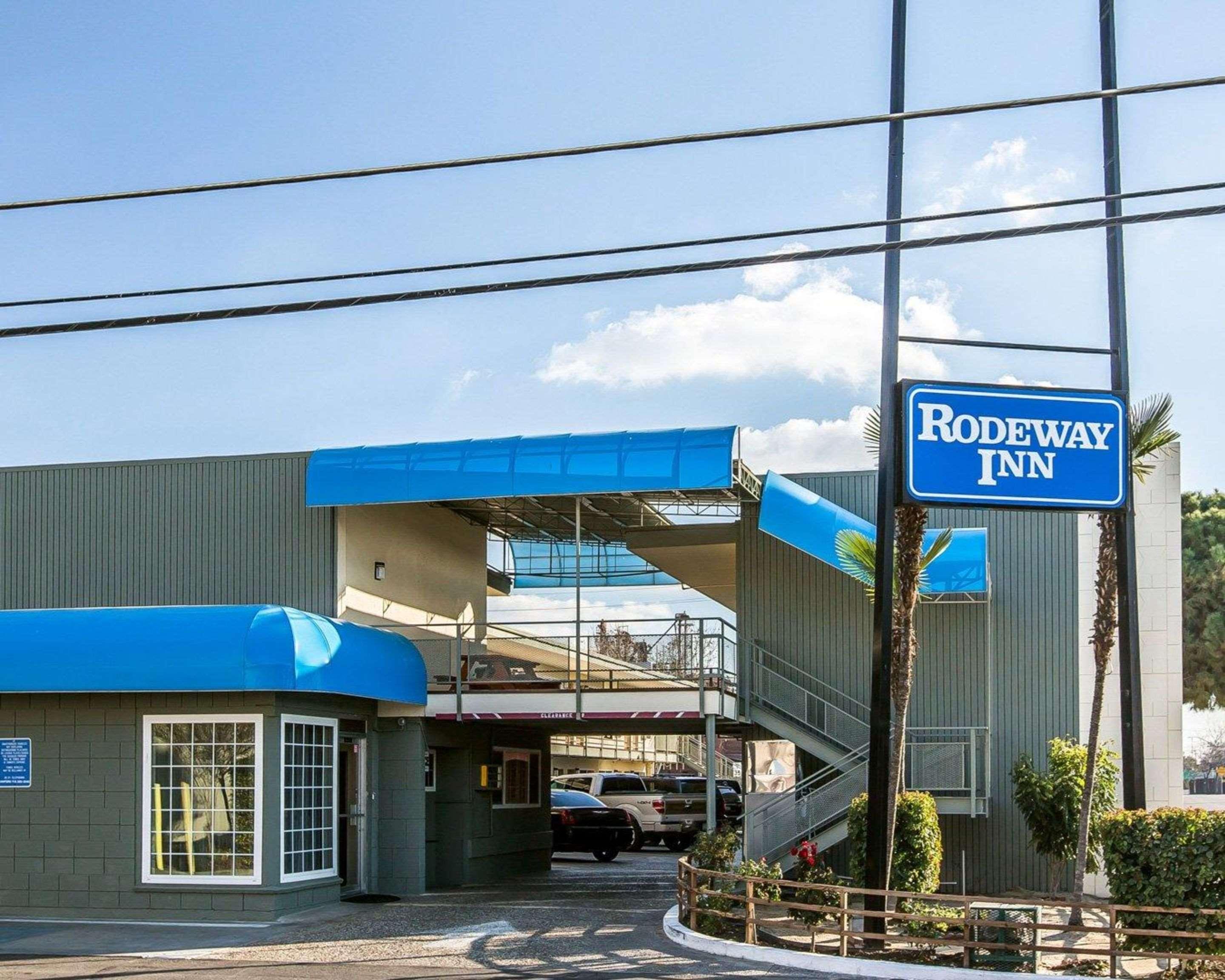 Rodeway Inn Downtown Hanford Exterior photo